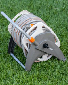 Easy to use NETA hose reel or easy outdoor hose management
